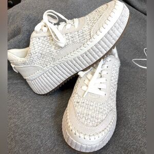 Universal Thread Persephone Memory Sneaker- brand new